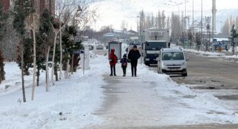 Karlı ve Buzlu Zeminlerde Güvenli Yürüme İpuçları